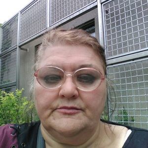 Meet your Posher, Connie